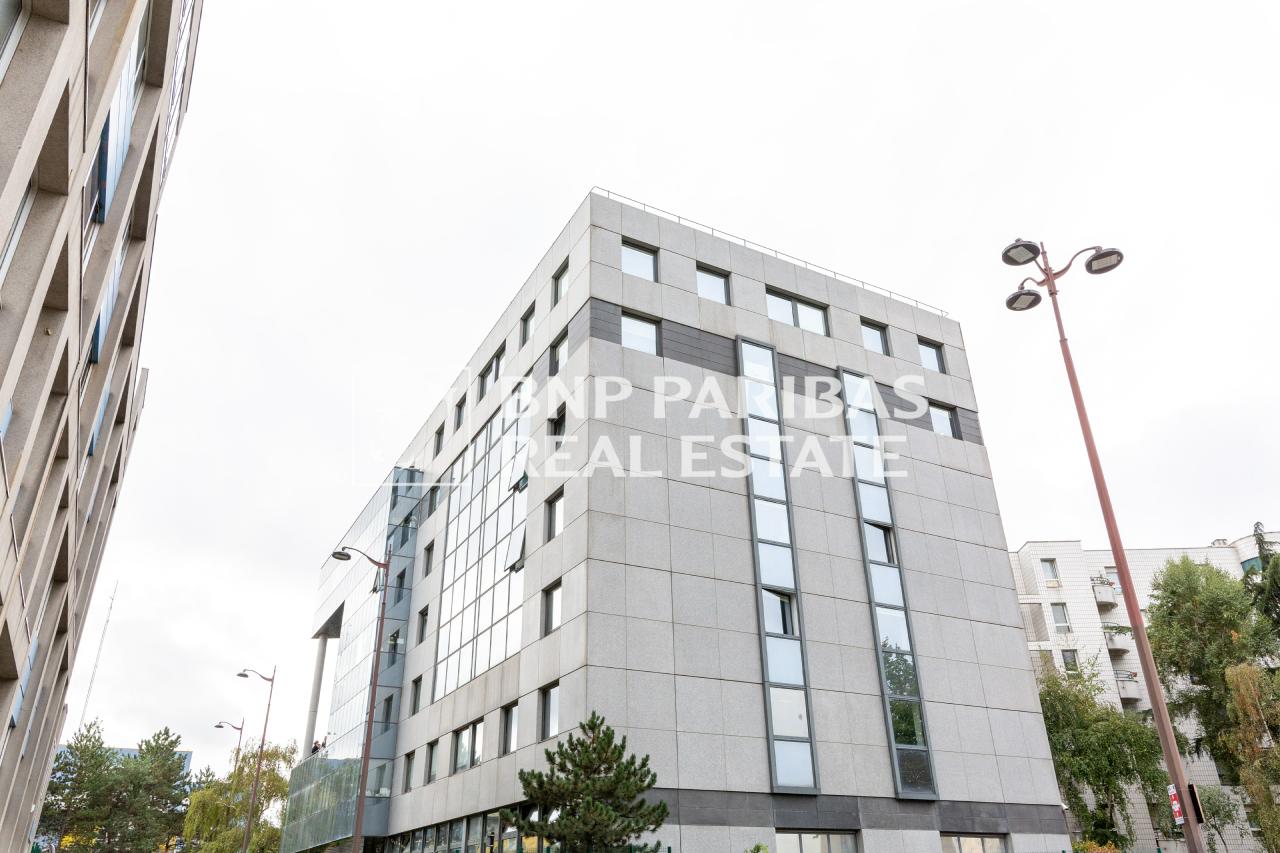 Bureau Paris 2500m² Location bureau Paris OLBUR2118031 0